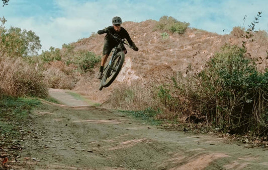 mountain biker on Vista Trail in O'Neill Regional Park